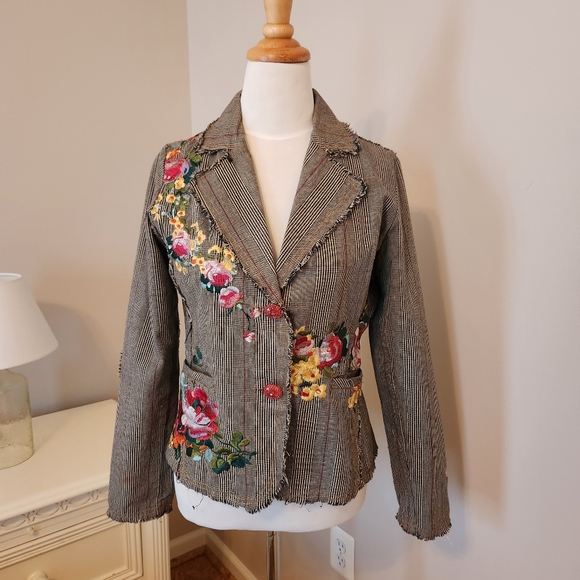 PAPARAZZI EMBROIDERED JACKET BLAZER - Picture 1 of 8